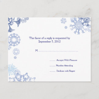 Blaue und weiße Schneeflocken Hochzeit RSVP 2 Karte