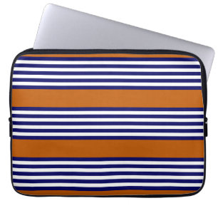 Blaue und weiße Streifen mit verbrannter Orange Laptopschutzhülle