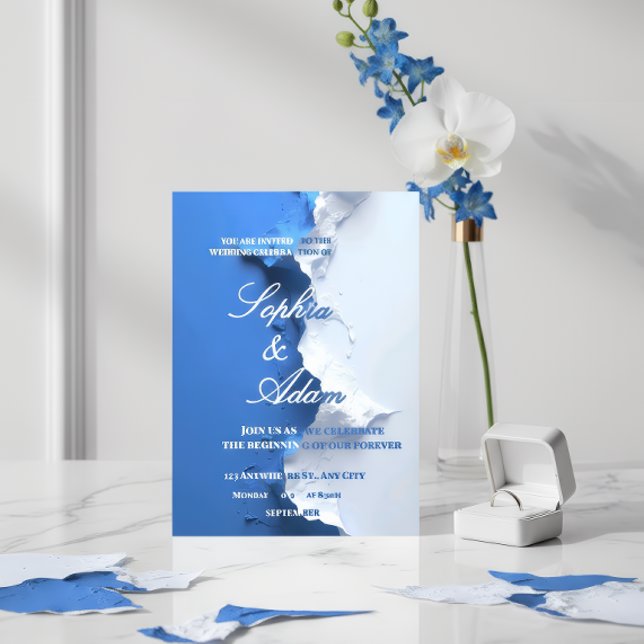 Blaue und weiße texturierte Hochzeitseinladung mit Save The Date (Von Creator hochgeladen)