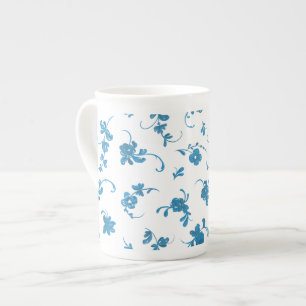 Blaue Vintage-Eleganz Rococo Cottagecore Prozellantasse