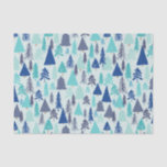 Blaue Weihnachtsbäume in einem Evergreen Forest Seidenpapier<br><div class="desc">Schaffen Sie ein wunderschönes Weihnachtsgeschenk für alle, die Sie Liebe. Dieses künstlerisch entworfene Weihnachtsmuster eignet sich perfekt für ein Weihnachtsfest bei der Zuhause, kann aber auch für eine Firmenfeier verwendet werden. Dieses nicht-traditionelle Weihnachtsdesign besticht durch verschiedene immergrüne Pinienbäume in verschiedenen Blautönen, die in einem immergrünen Wald auf hellpastellblauem Hintergrund zu...</div>