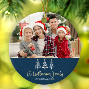 Blaue Weihnachtsfamilienfoto Skript mit skurrilen  Keramik Ornament