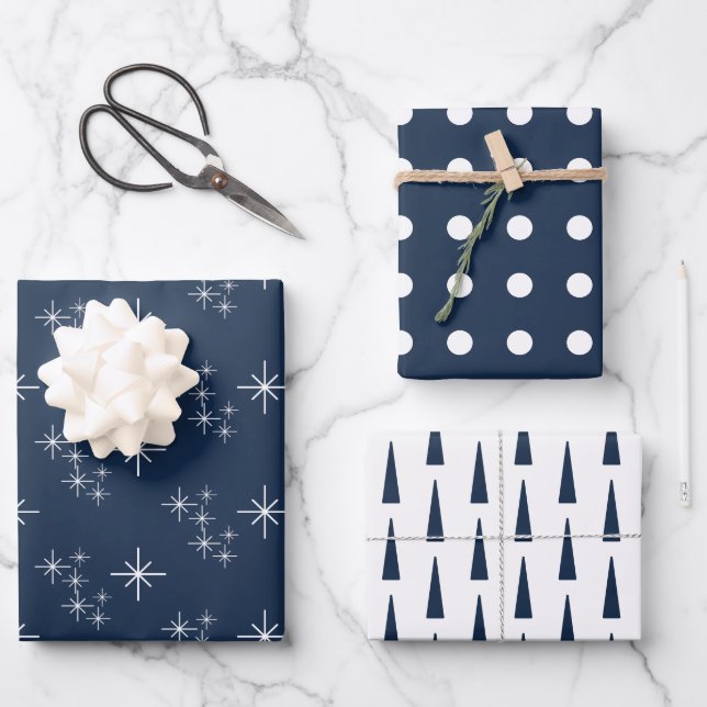 Blaue Weihnachtsschneeflocken Evergreen Trees Geschenkpapier Set (Vorderseite)