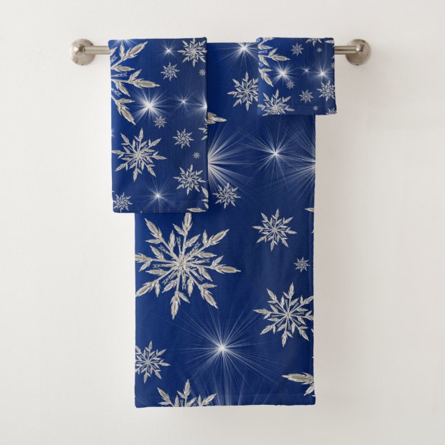 Blaue Weihnachtssterne mit weißem Eiskristall Badhandtuch Set (Insitu)