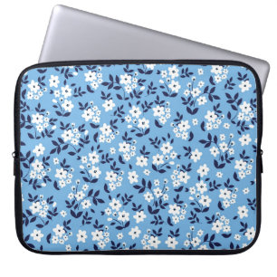 Blaue, weiße Blumen: Vintage Laptopschutzhülle