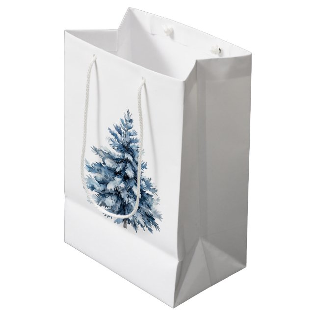 Blaue weiße Weihnachtsbaumen Mittlere Geschenktüte (Vorderseite Schrägansicht)