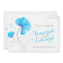 Blaue Wildblume mit Aquarellfarbe