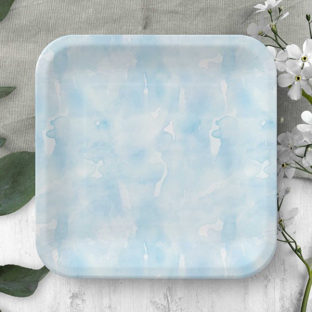 Blaue, zarte Aquarelltextur Pappteller (Blue Watercolor Texture Paper Plate for Any Occasion.)