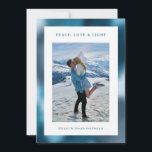 Blauer abstrakter Farbverlauf Hanukkah-Foto Feiertagskarte<br><div class="desc">Eine moderne Hanukkah-Postkarte mit abstraktem Farbverlauf-Hintergrund in Blautönen. Laden Sie Ihr eigenes Foto hoch. Auf der Rückseite der Karte können Sie eine längere Nachricht eingeben.</div>