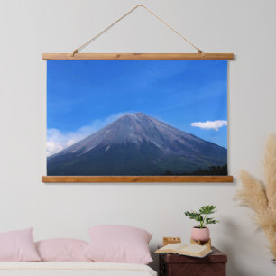 Blauer Berg Wandteppich Mit Holzrahmen