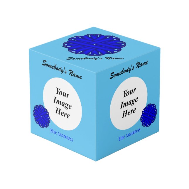 Blauer Blume-Multifunktionsvorlage von Kenneth Yon Würfel (Vorderseite Schrägansicht)