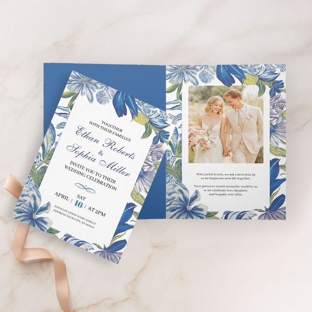 Blauer blumenklassischer Hochzeitstag - Einladung (Von Creator hochgeladen)