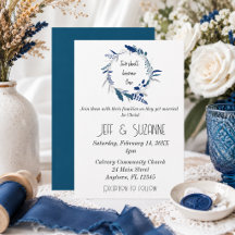 Blauer Blumenreath Two wird eine Hochzeit