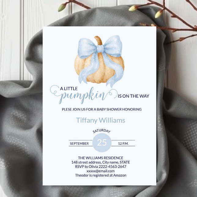 Blauer Bogen Kürbis Babydusche minimalistisch Einladung (Minimalistic Little Pumpkin Baby Shower Invitation Boy | Blue Bow Fall Theme)