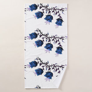 Blauer Canterbury Glocken auf Weinbergen Blume Bad Badehandtuch