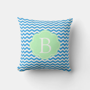 Blauer Chevron, leichte grüne Form, Monogramm Kissen