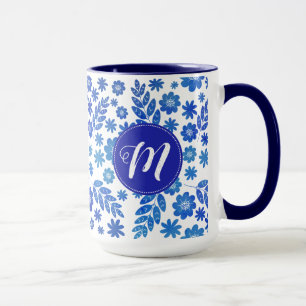 Blauer China, Blütenmuster und Monogramm Tasse