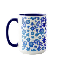 Blauer China, Blütenmuster und Monogramm