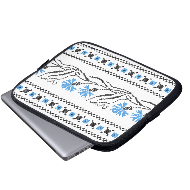 Blauer Cornflower-Kreuzstich-Design Laptopschutzhülle (Vorne Knopf)