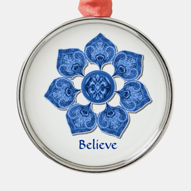 Blauer Dekorationsstoff Cutout Blume Silbernes Ornament (Vorne)