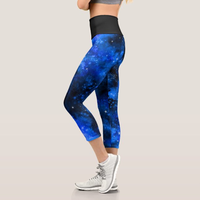 Blauer Galaxienebel Capri Leggings (Links)