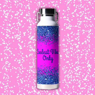 Blauer Glitzer und Text auf rosa - nur Coolste Far Trinkflasche