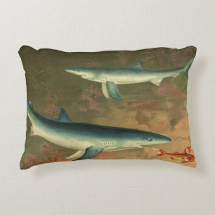 Blauer Hai beim Fressen von Fischen, Vintage Meere Dekokissen