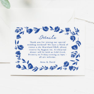 Blauer Hand gezeichnete Whimsical-Blume Hochzeitde RSVP Karte