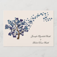 Blauer Herzbaum über Elfenbeinhochzeit Einladung