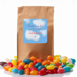 Blauer Himmel und flauschige Wolken Danke Quadratischer Aufkleber