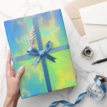 Blauer Himmel und goldgelbe Blitze