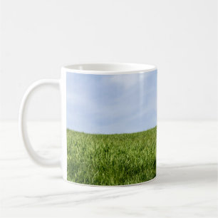 Blauer Himmel und grünes Gras Kaffeetasse