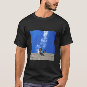blauer Himmel und Katze_001 T-Shirt