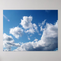 Blauer Himmel und weiße Wolken