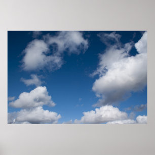 Blauer Himmel und weiße Wolken Poster