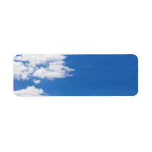 Blauer Himmel-Weiß bewölkt Hintergrund