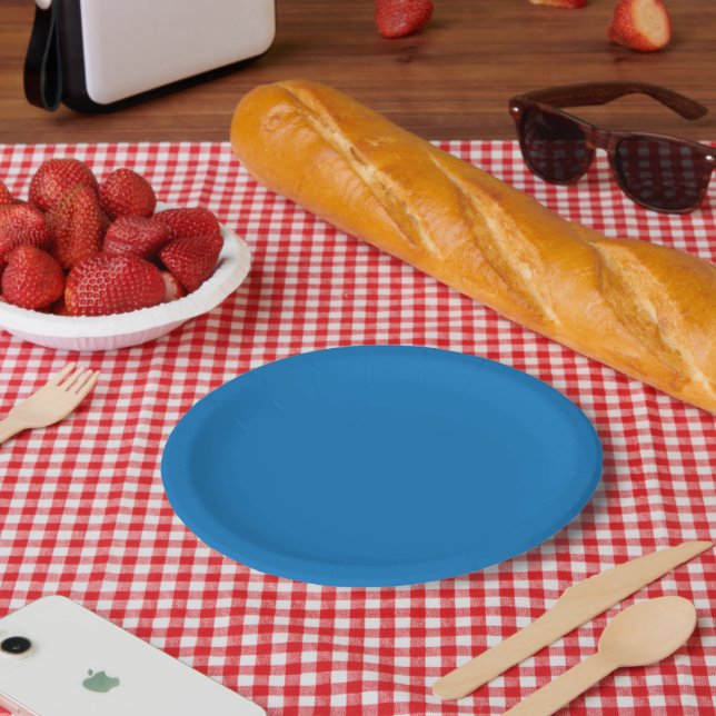 blauer Hintergrund mit schwarz-weißer Uhr Pappteller (Picknick)