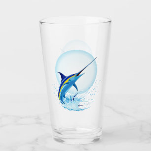 Blauer Marlin springt aus dem Ozean Glas
