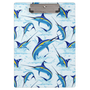 Blauer Marlin springt aus dem Ozean Klemmbrett