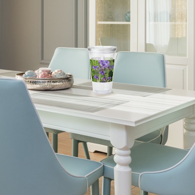 Blauer Mit Augen Darner Dragonfly auf Purple Flowe Acryltrinkbecher (In Situ)