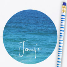 Blauer Ozean an der Küste