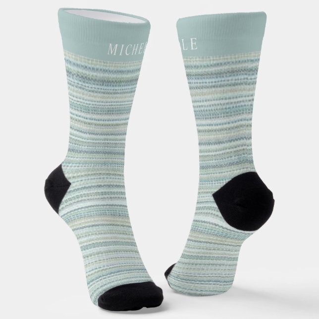 Blauer Pastell Lines Streifen Individuelle Name Socken (Gewinkelt)