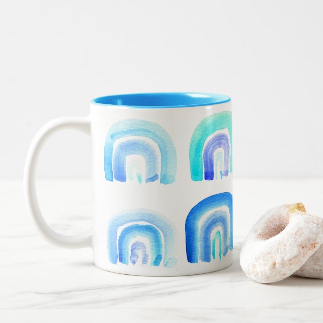 Blauer Pastell Retro Regenbogen Zweifarbige Tasse (Mit Donut)