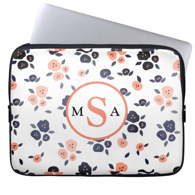 Blauer Pfirsichblumenmonogramm-Initialen für Navy  Laptopschutzhülle (Vorderseite)