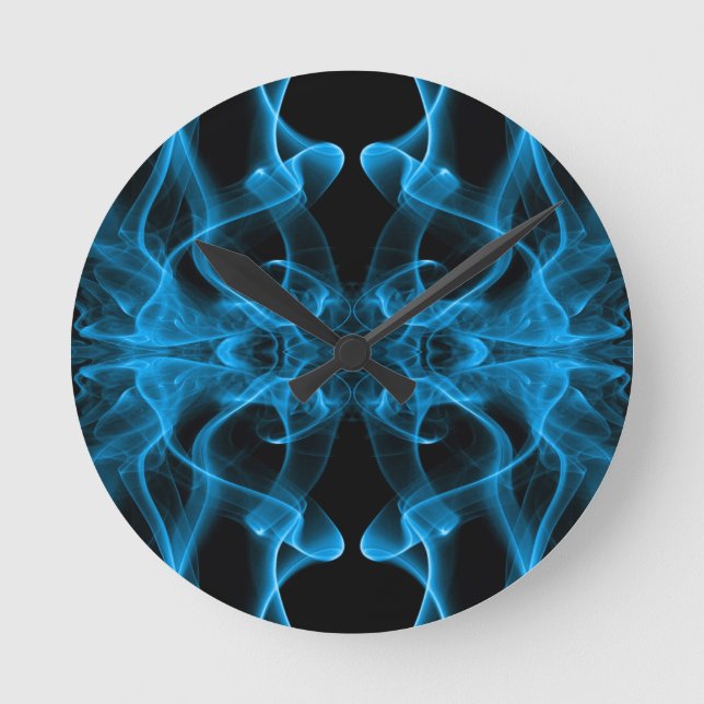 Blauer Rauch auf schwarz Runde Wanduhr (Vorderseite)
