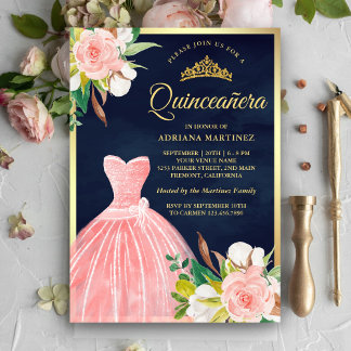 Blauer Rosa Blumengow Navy Blue Gold Quinceanera Einladung