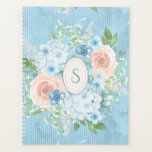 Blauer Rosa Monogramm Shabby Chic Planer<br><div class="desc">Shabby Chic blaue Streifen Blumenmuster mit Monogramm-Planer. Rustikales,  aber elegantes Muster mit schönen,  bedrückten Pastelln von Blau und Rosa Fügen Sie Ihren ersten,  um es zu Ihrem eigenen zu machen. Es ist einfach schön. Ich weiß,  dass du es auch Liebe.</div>