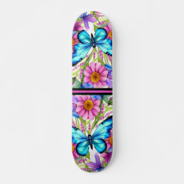 Blauer Schmetterling in einem Feld von Blume Skateboard