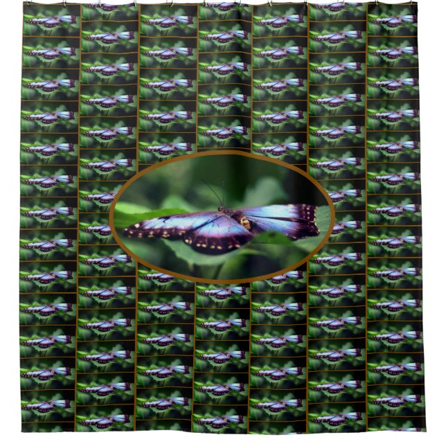 Blauer Schmetterling Nahes Naturmuster Duschvorhang (Vorderseite)