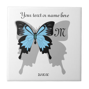 Blauer Schmetterlingsschatten Monogramm Fliese